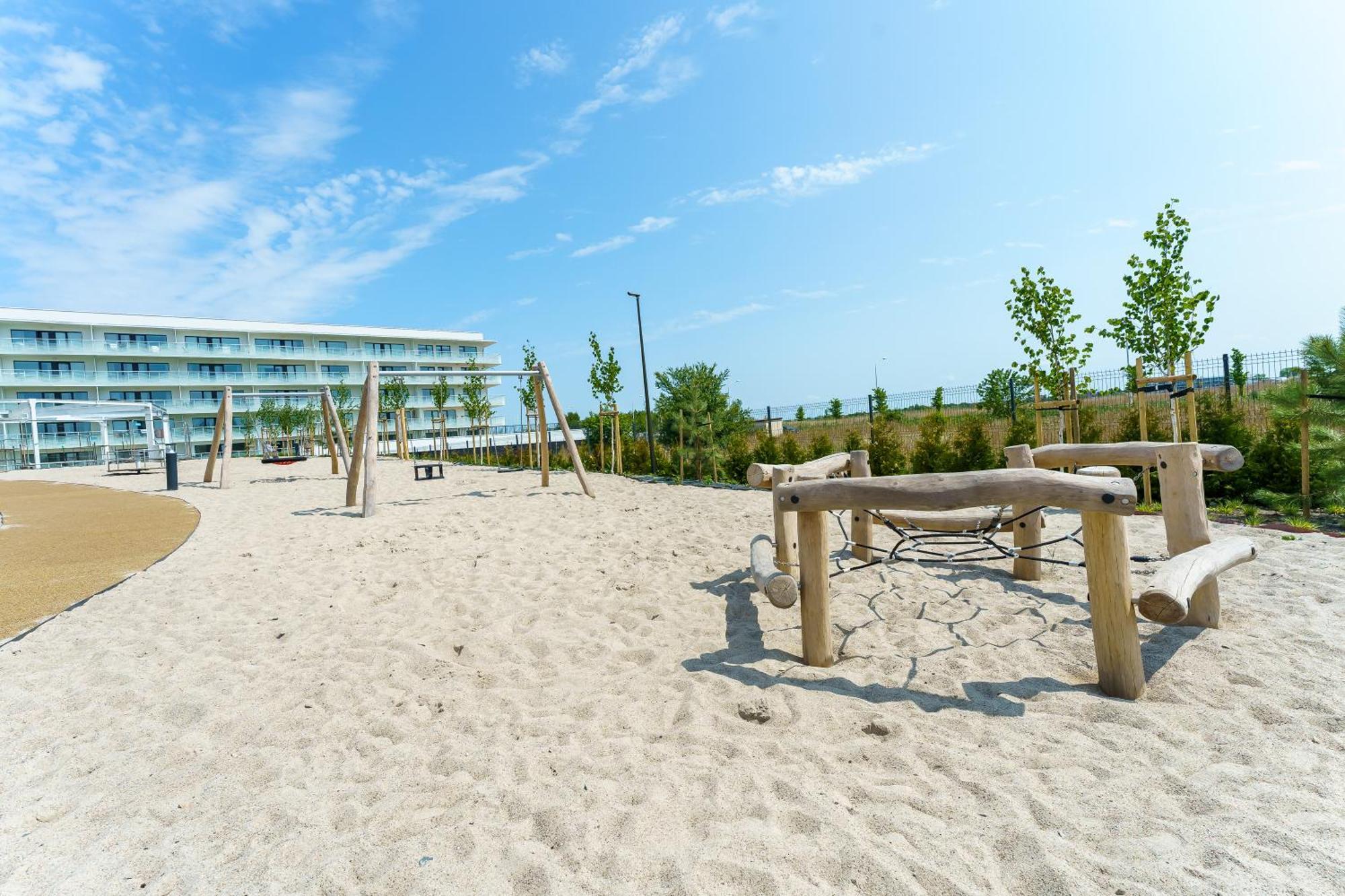 Polanki Aqua Apartamenty Z Basenem I Wellness Idealne Dla Rodzin Kolobrzeg Exterior photo